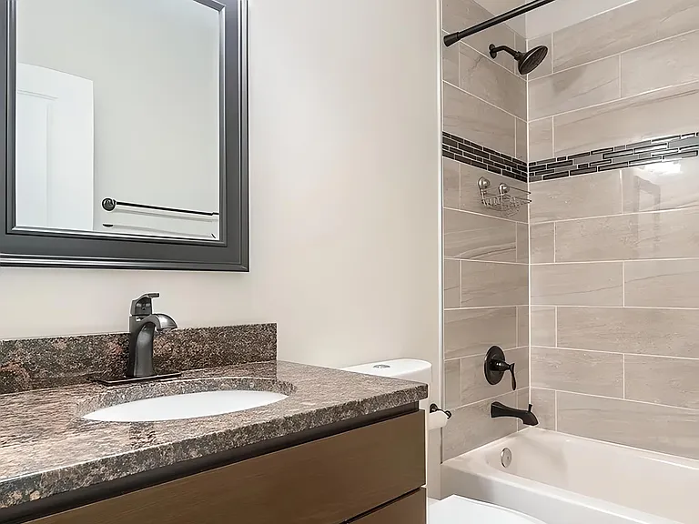 4520 S King Dr #3B — Photo 13