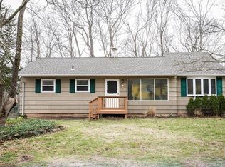 15 Edwards Rd, Durham, CT 06422