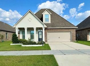 1015 Deer Pass Dr, Baton Rouge, LA 70820