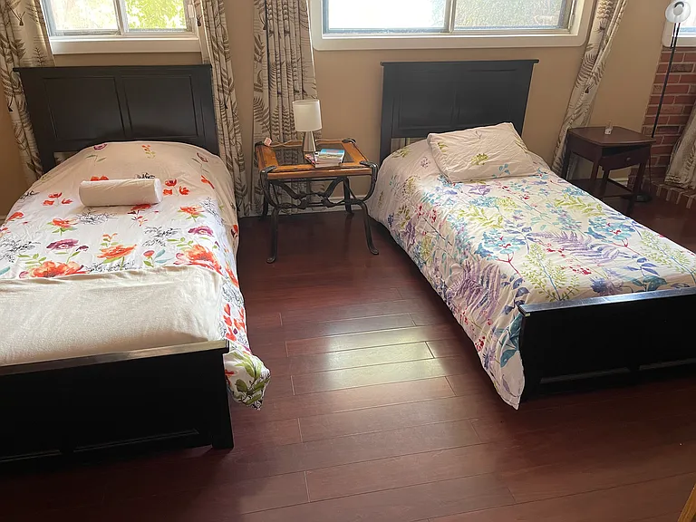 140 Stutz Bearcat Dr — Photo 18