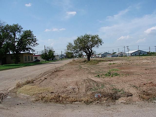 1st image of 801 S Treadaway Blvd