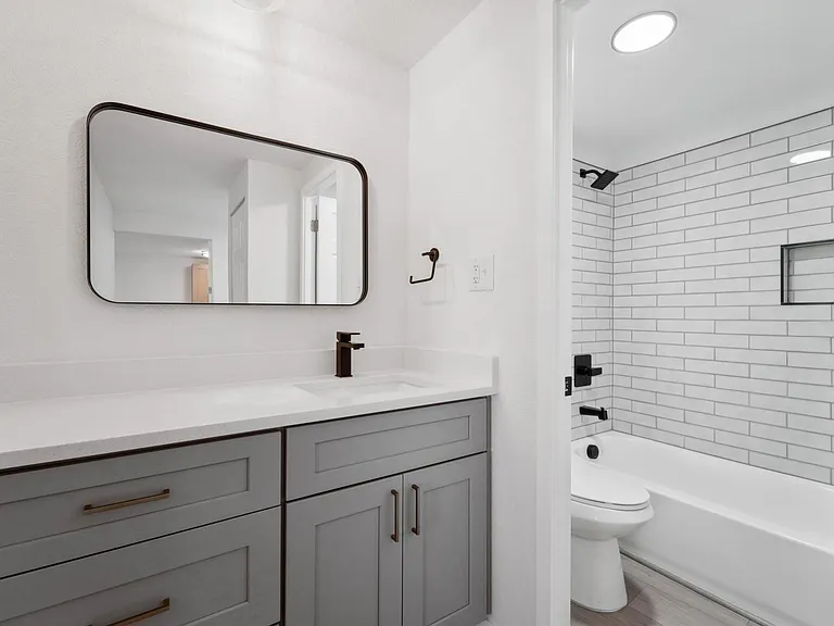 1302 S Parker Rd #133 — Photo 4