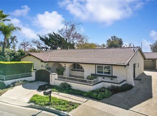 472 Heidelburg Ln, Claremont, CA 91711