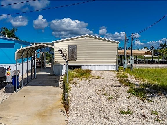 2nd image of 3908 Coconut Dr