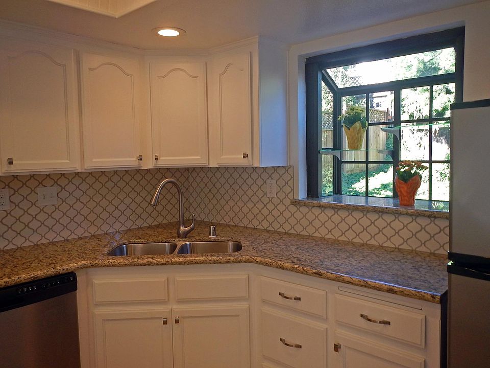 1st image of 3016 Sterne St