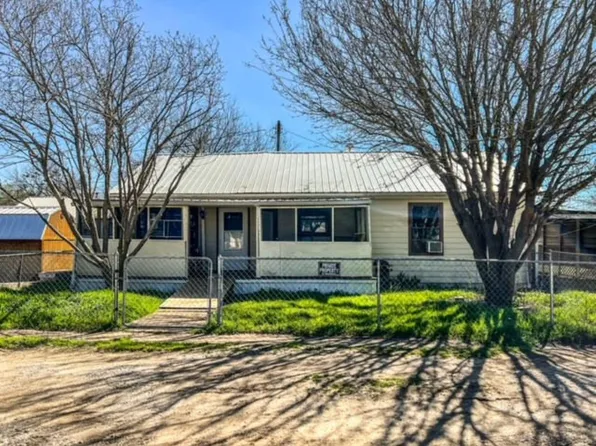 1205 SW 12th St, Mineral Wells, TX 76067