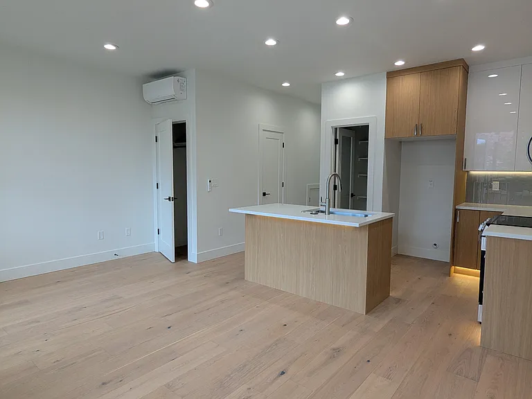 5041 SE King Rd #B — Photo 25