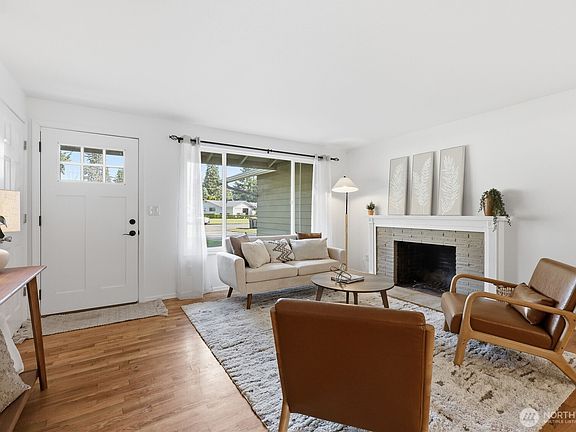 5th image of 3340 SE Cedar Court