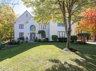 12153 Pearl Bay Rdg, Indianapolis, IN 46236
