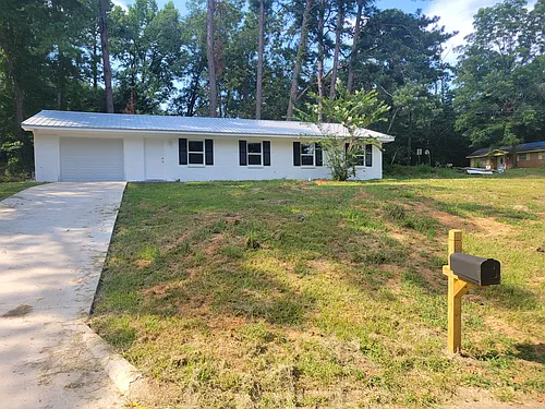 126 Hillside Dr Photo 1
