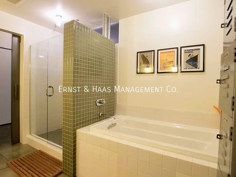 115 W 4th St #210 — Photo 35