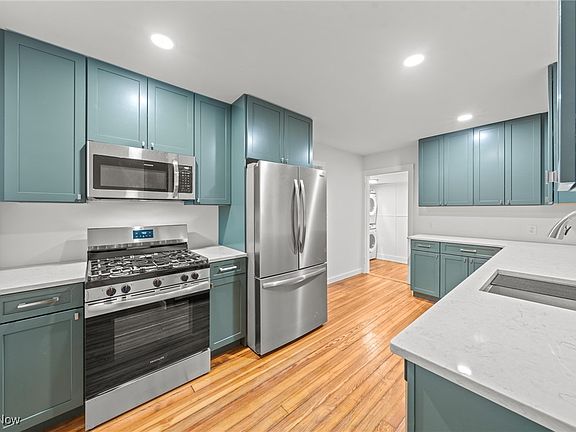 5th image of 1370 Bonnieview Ave