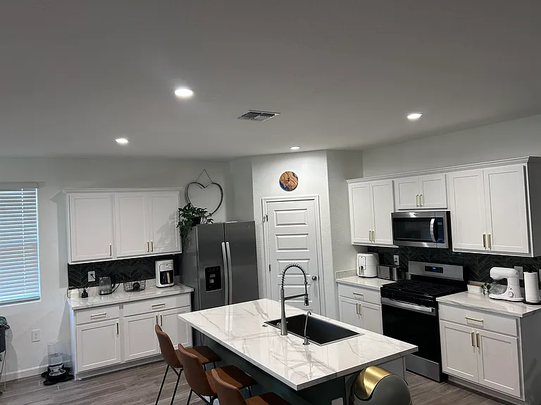 2291 W Storia Ave — Photo 5