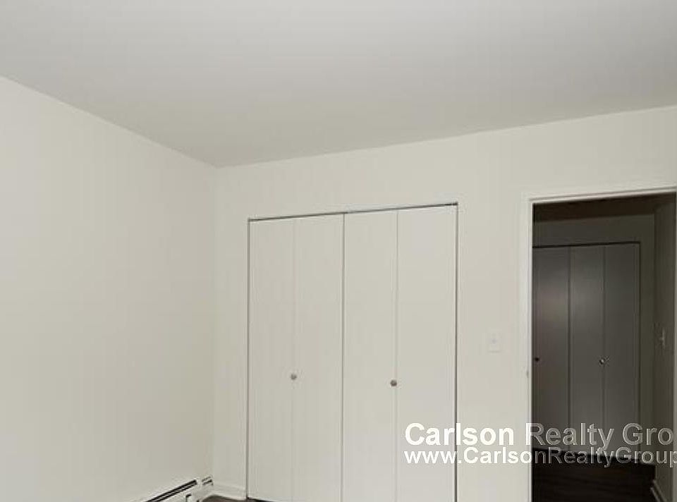 2nd image of 32 E Scott St