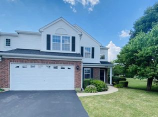 2818 Caldwell Ln, Geneva, IL 60134