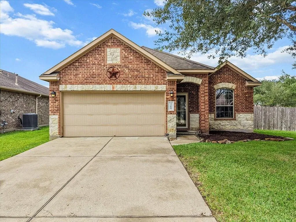 3 bed, 1803 sqft, $2,175 — Photo 2