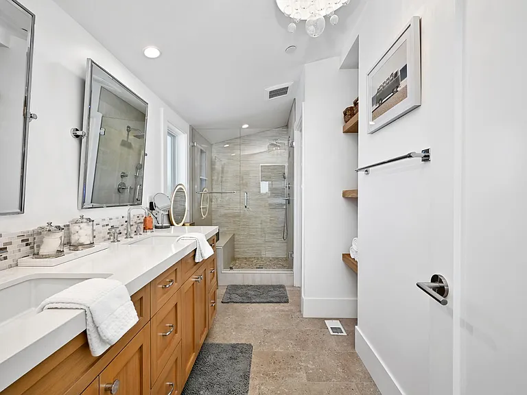 3940 Seashore Dr — Photo 39