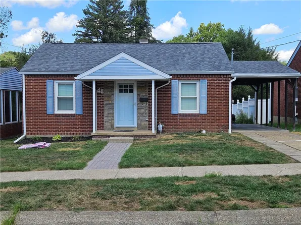 411 Oakwood Ave, Springdale, PA 15144