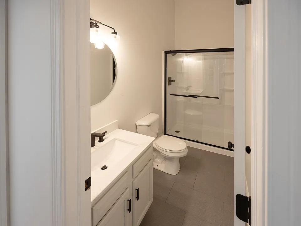 115 Park Pl #4