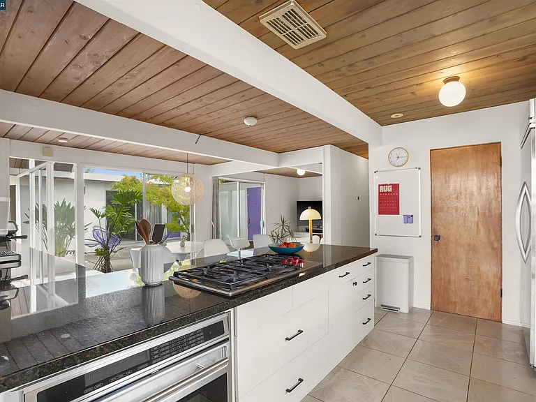8021 Shay Dr — Photo 20
