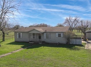 1053 Northside Rd, Victoria, TX 77904