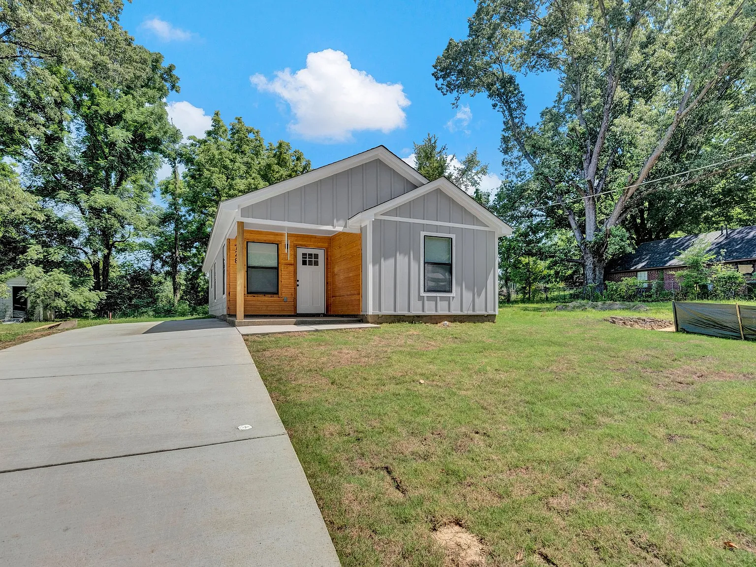 728 KING RD — Photo 2