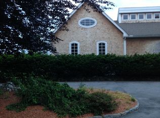 29 Pine Hill Rd, Southborough, MA 01772