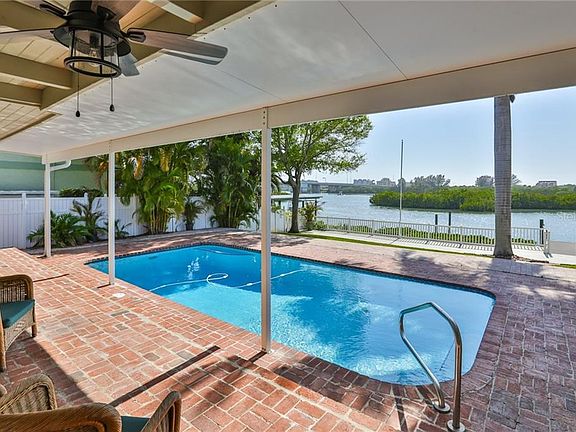3rd image of 8152 Bayhaven Dr
