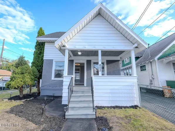 802 Michigan Avenue, Schenectady, NY 12303