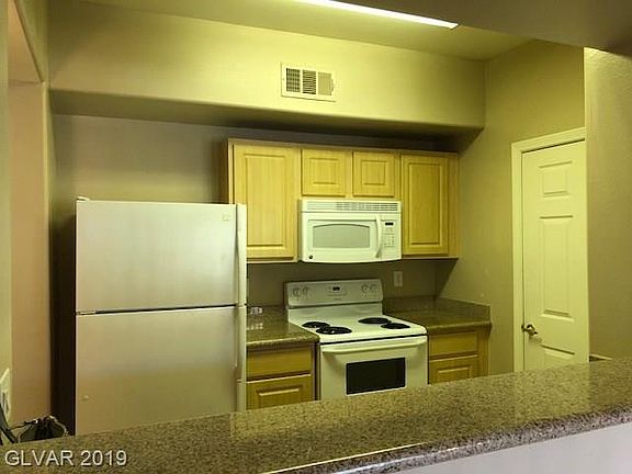 5th image of 8000 W Badura Ave Unit 1086