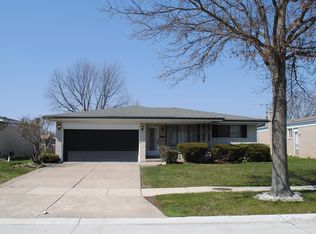 37837 Hanson Dr, Sterling Heights, MI 48310