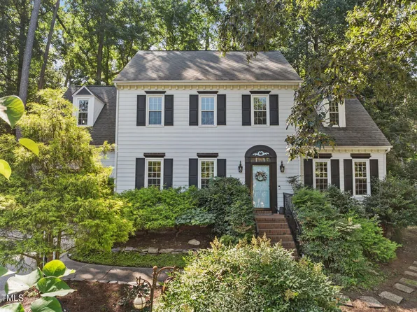 1 Gatesway Ct, Durham, NC 27707