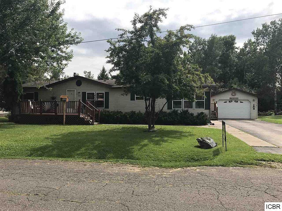 1st image of 222 11th Ave E
