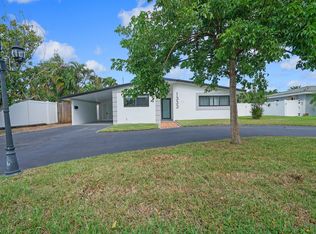 1333 SE 8th Street, Deerfield Beach, FL 33441
