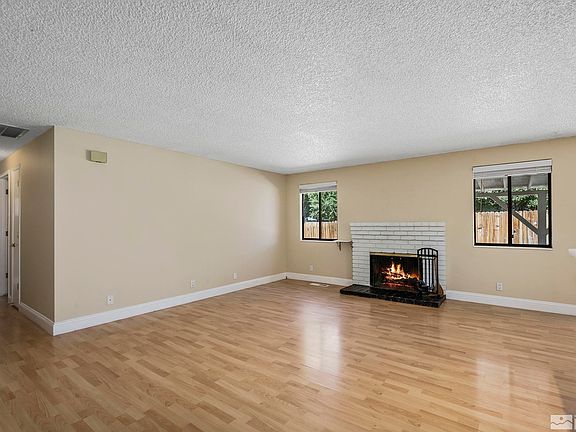 2nd image of 3279 Candelaria Dr