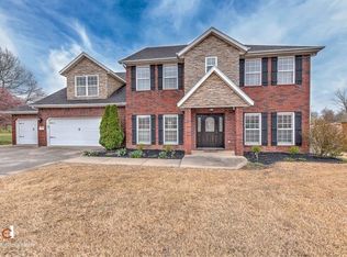 5727 S Berry Farm Dr, Rogers, AR 72758