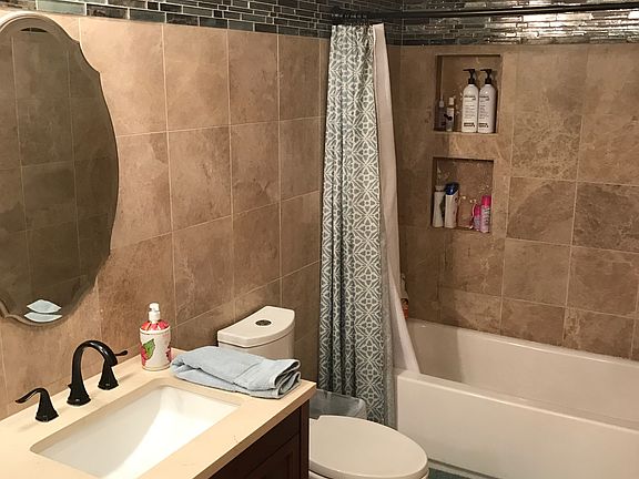 4th image of 878 Wilderness Ln