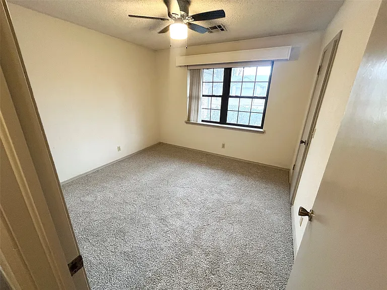809 W Glendale St — Photo 9