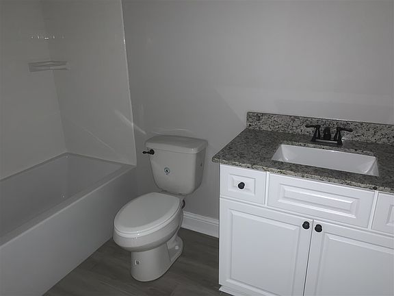 4th image of 610 S 21st St