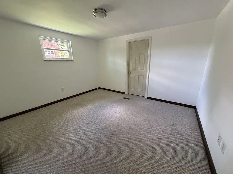 1016 Old Washington Rd — Photo 16