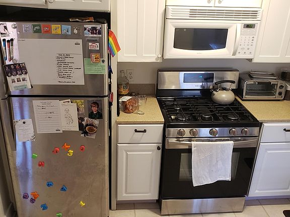 5th image of 420 Old Coast Hwy APT A