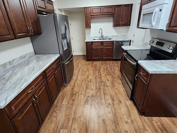 3rd image of 7611 Timbercreek Ct APT 2