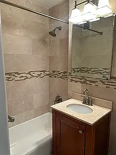 14 Horatio Street — Photo 3