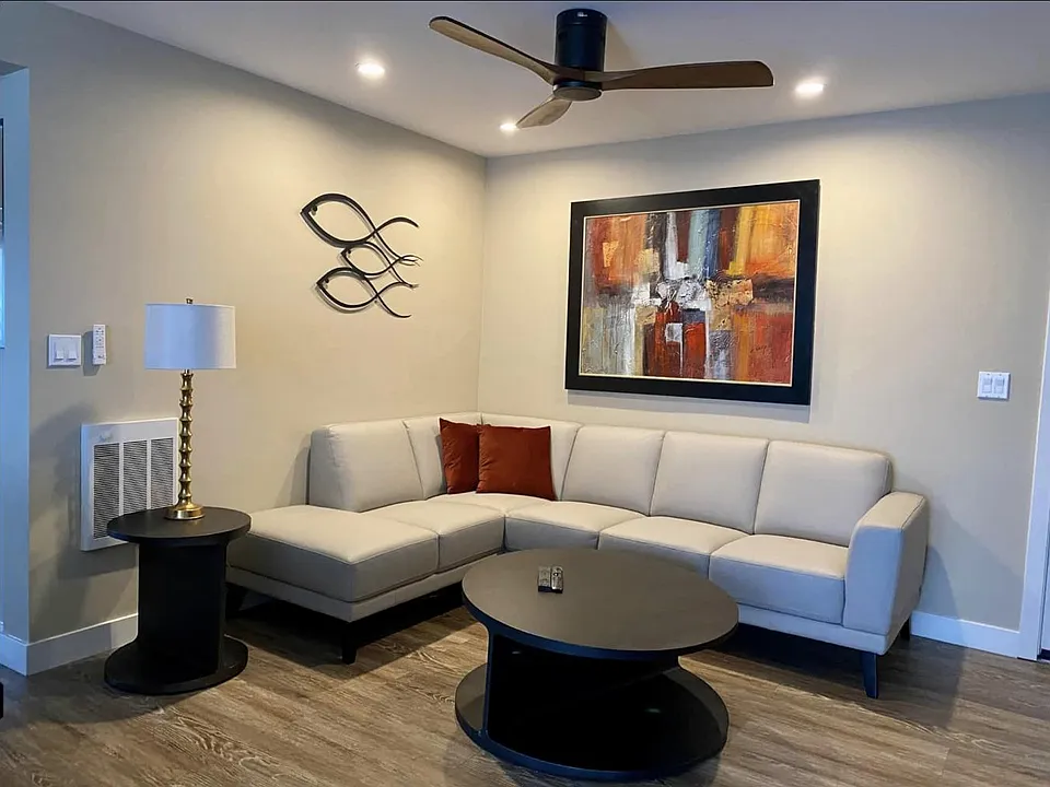 126 Ash Ave #8