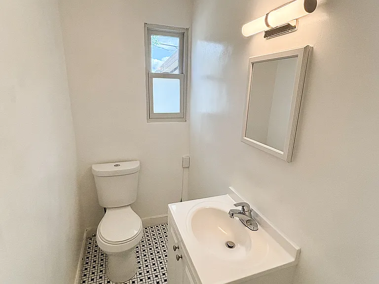 5027 Sargent Rd NE — Photo 16