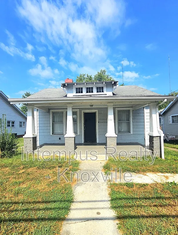 3 bed, 2.0 bath, 1134 sqft, $2,100 — Photo 1