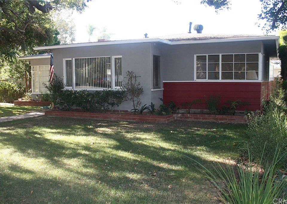2nd image of 2500 N Park Blvd
