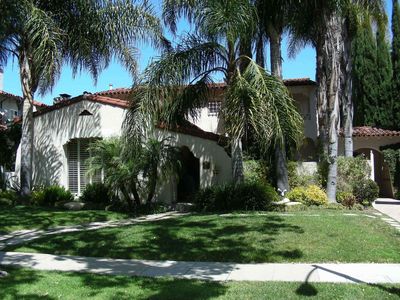230 S Bedford Dr, Beverly Hills, CA, 90212