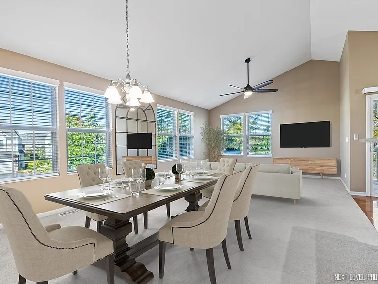 260 Devoe Dr — Photo 3