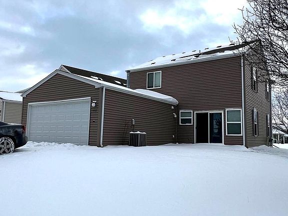 2nd image of 442 Victoria Cir